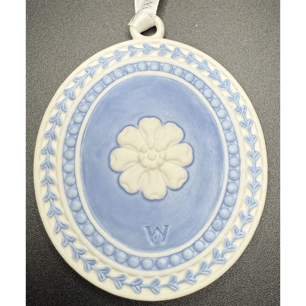 Wedgwood Blue and White Jasperware Madonna and Child Ornament Without Box